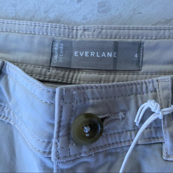 Everlane Wide-Leg Crop Chino - Picture 8 of 11